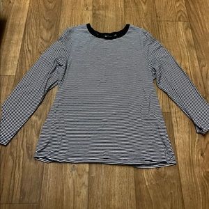 Old Navy Black & White strip long sleeve
